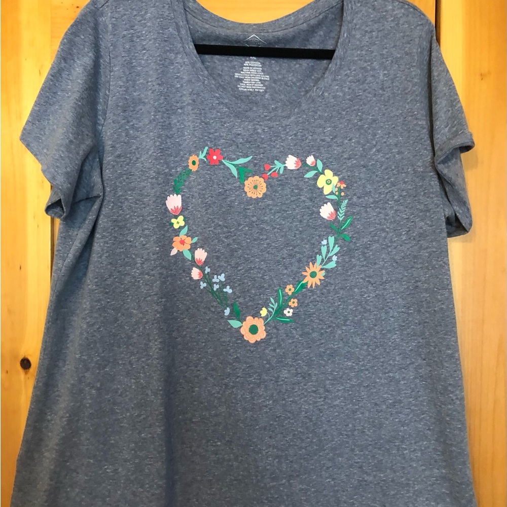 St. John's Bay Blue Heather Short Sleeve Tee with Floral Heart